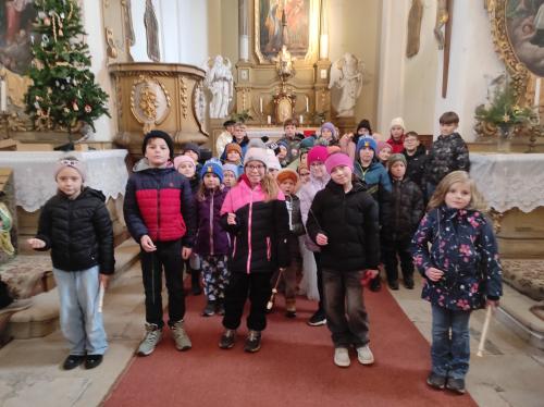 Vánoční vystoupení v kostele a vánoční nadílka